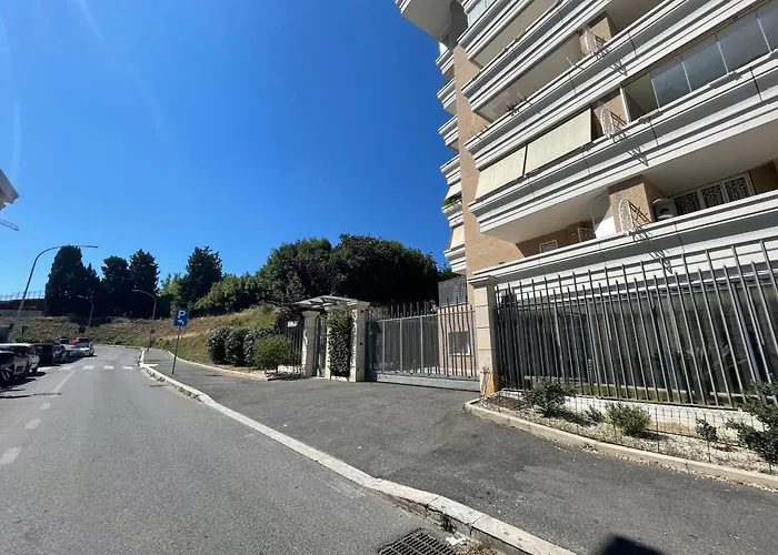 Jubilee Panoramic View In Near Vatican Apartment